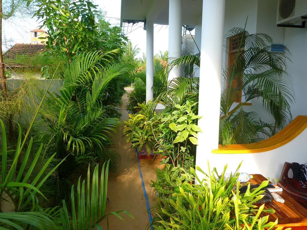 Surf & Sand Hotel Arugambay Arugam Bay Exterior photo